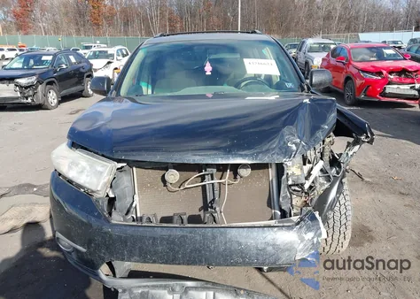 2012 Toyota Highlander Base V6 из США, поврежденный, VIN 5TDBK3EHXCS153120